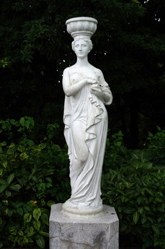 欧式人物雕像