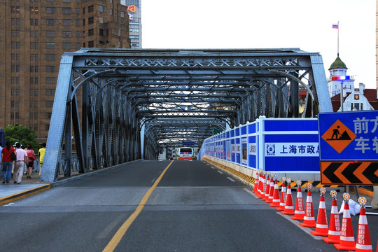 外白渡桥抢修施工