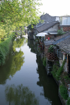 古镇河流