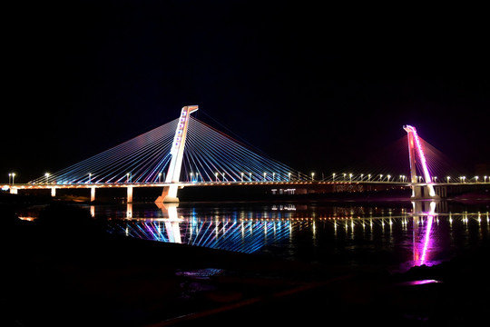 斜拉橋夜景