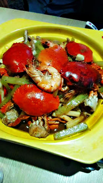 螃蟹炖锅