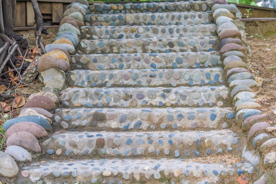 鹅卵石 石梯 石阶