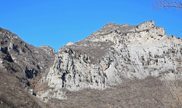 石头山冬季景观