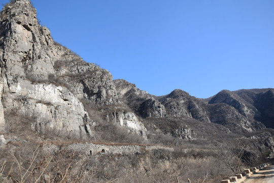 连绵的山岭冬季景观摄影