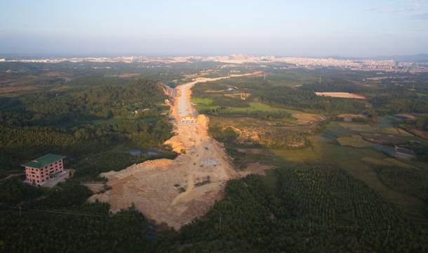 大垌山 公路建设