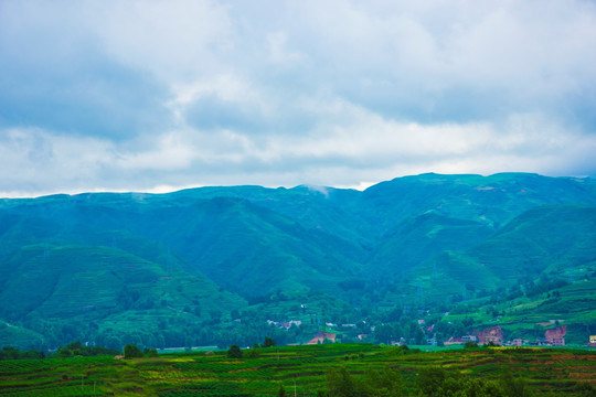 山岭 丘陵