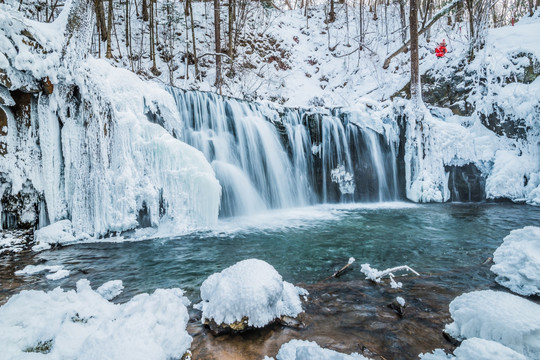 吊水壶瀑布雪景