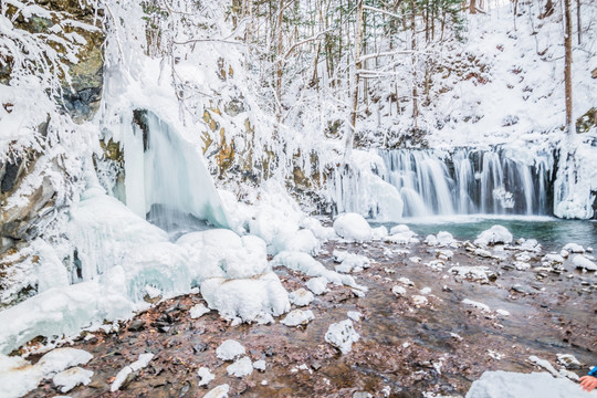 吊水壶瀑布雪景