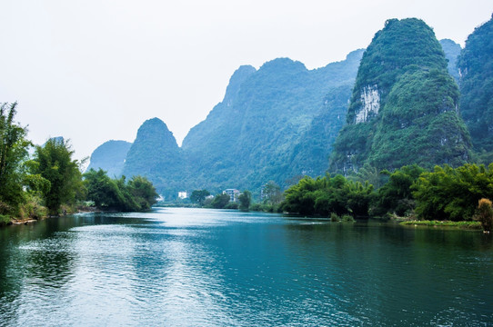 遇龙河风光