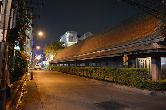 清迈街头夜景