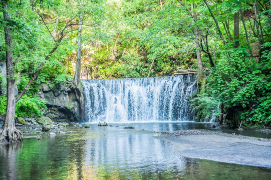 吊水壶瀑布