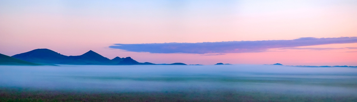 草原日出