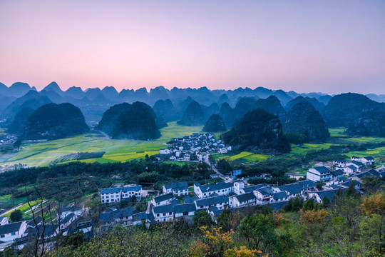 萬峰林農村地區