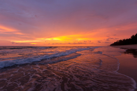 泰国普吉岛卡伦海滩
