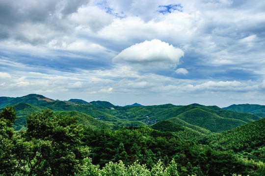 群山 山峦 山区