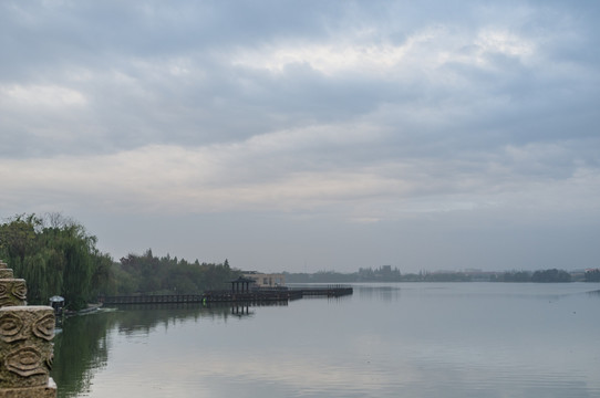 湖泊遠眺
