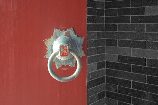 大红门上的门环
