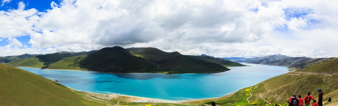 西藏圣湖羊卓雍措全景