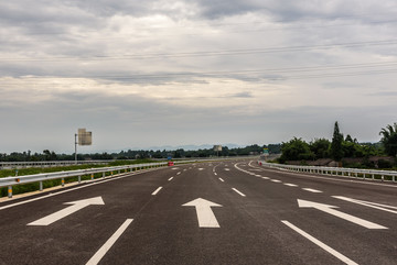 高速公路 天空素材