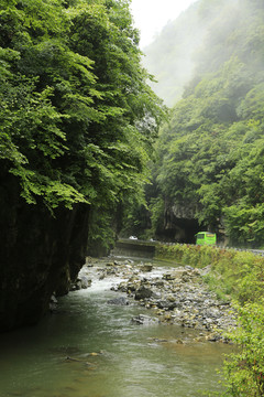 烟雨神农架