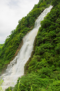 山泉 流水