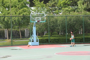 公园运动场地  篮球场