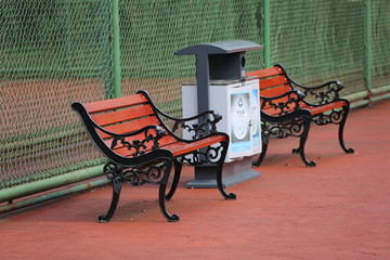 公园网球场休闲椅