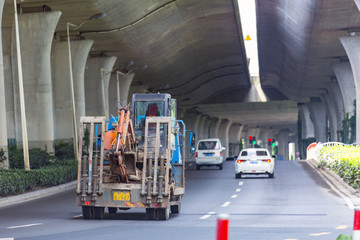 公路高架