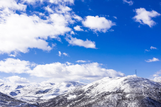 雪后的折多山美景