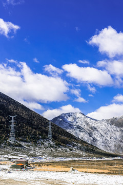 雪后的折多山美景