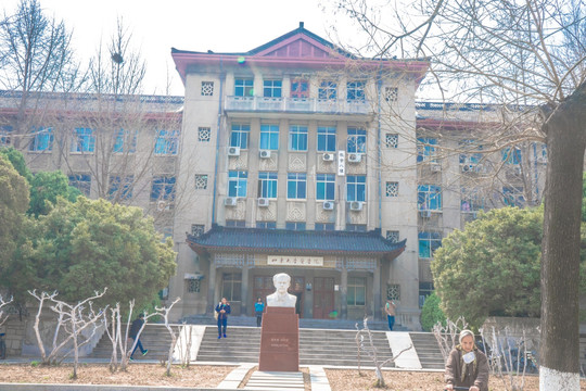 山东大学医学院  济南老照片