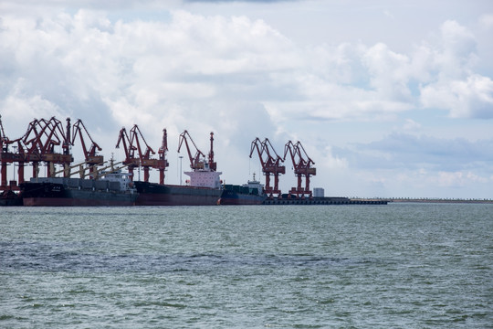 钦州港码头 货船