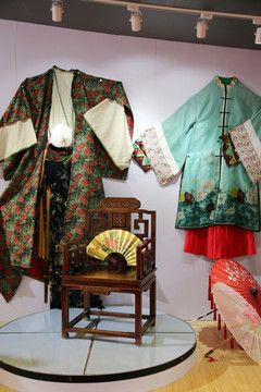 复古中国风服饰