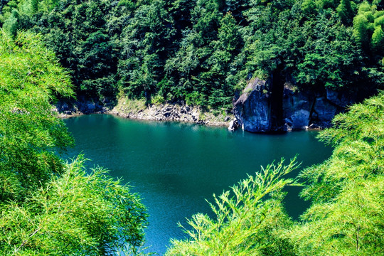 碧水青山