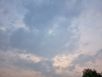早晨天空云朵