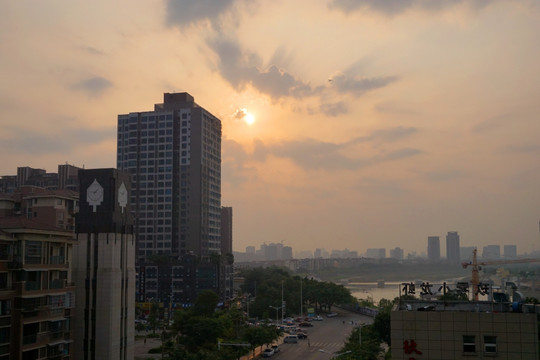 绵阳安昌河两岸城市风光