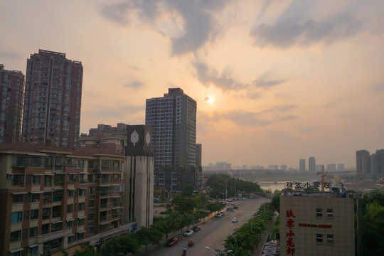 绵阳安昌河两岸城市风光