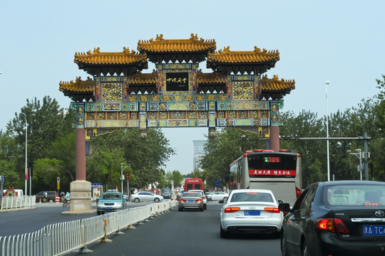 天津街景 牌楼