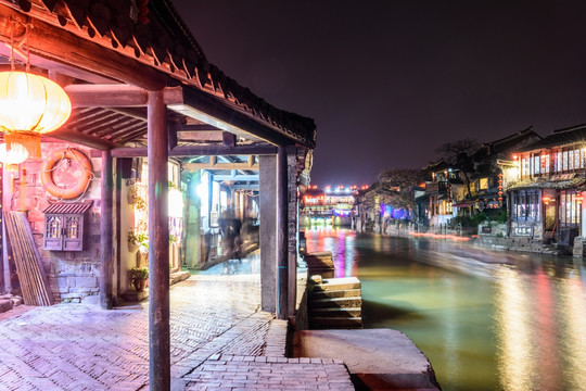 西塘烟雨长廊夜色