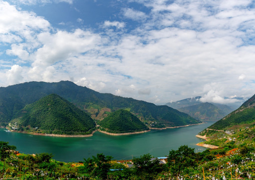 二滩山水库区