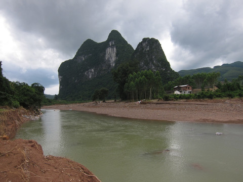 山区小河