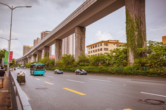 地铁龙岗线高架桥