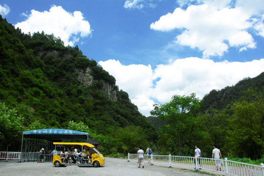 舞龙峡山水风光