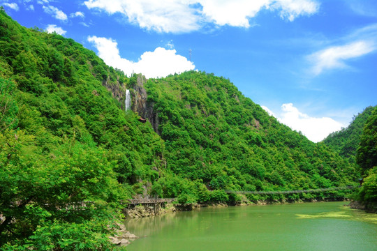 舞龙峡山水风光