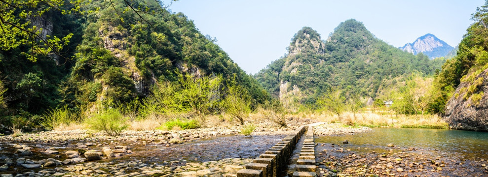 石桅岩景区山水风光