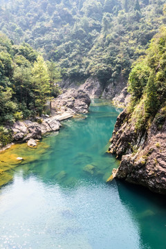 石桅岩景区山水风光