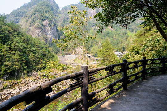 石桅岩景区栈道