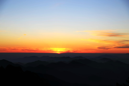 黄山日落美景