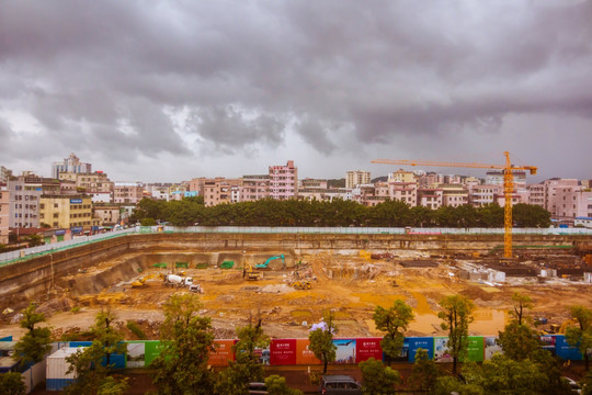 深圳龙岗爱联站工地