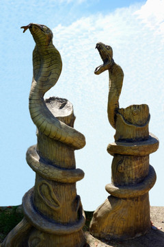 雕塑蛇